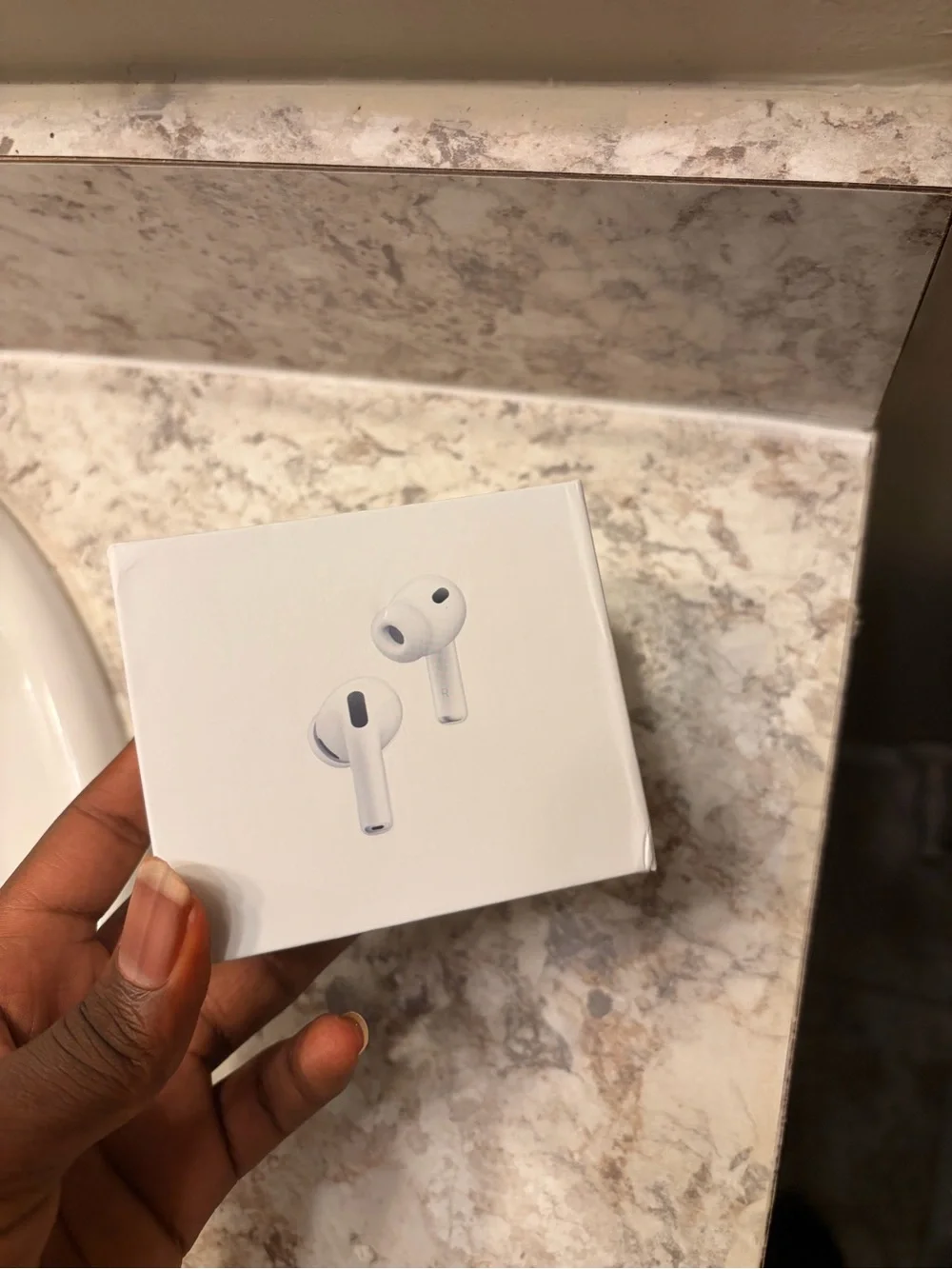 Apple AirPods (3rd Generation) White In-Ear Bluetooth Earbuds wCharging Case anc